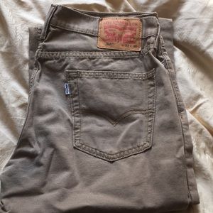 Levi’s 514 straight jean